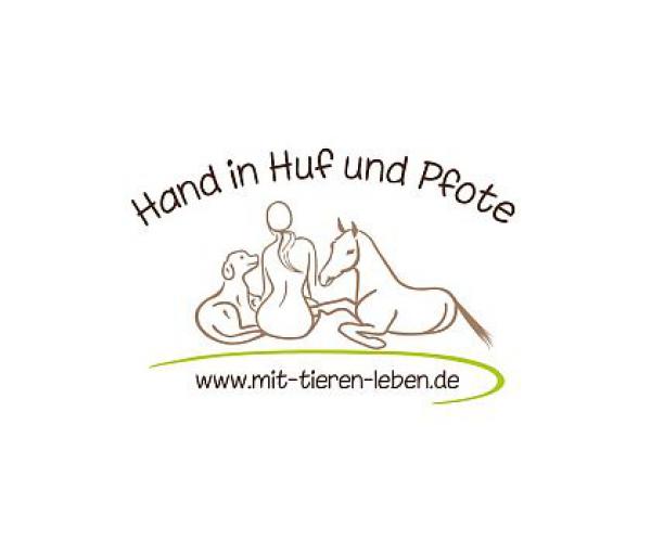 Hand in Huf und Pfote